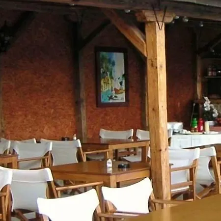 호텔 Family Tropicana