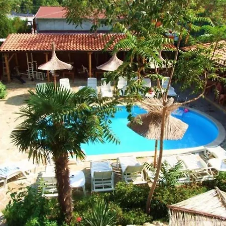 Family Tropicana 호텔