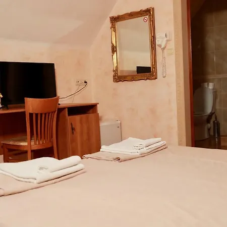 Family Tropicana 2* 라브다