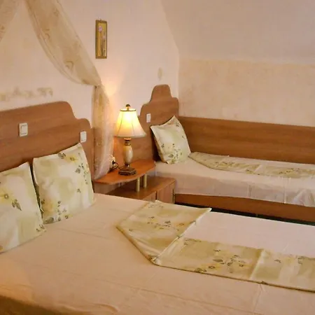 Отель Family Tropicana