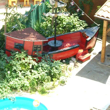 Family Tropicana 2* Равда