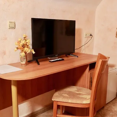 Family Tropicana Отель