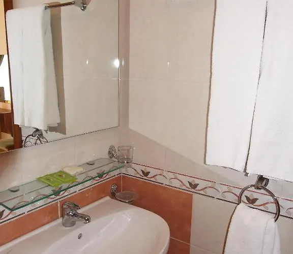 ホテル Family Tropicana ラヴダ