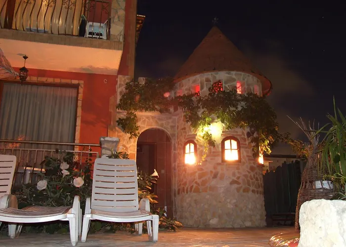 Family Tropicana ホテル 2*