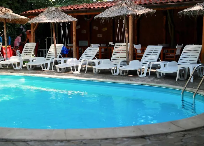 Family Tropicana ホテル ラヴダ